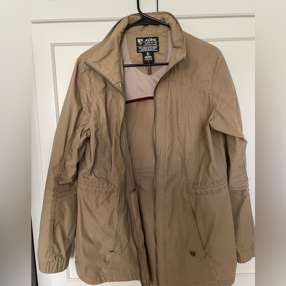 Women’s Windbreaker/Water Repellent Jacket - Picture 2 of 3